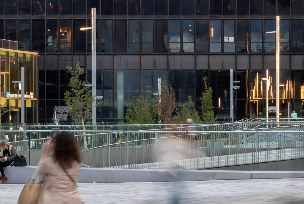 Place Charles Béraudier, Lyon, France - SPL Lyon, Part-Dieu, AUC, Concepteur lumière Agence ON - Mobilier éclairage urbain